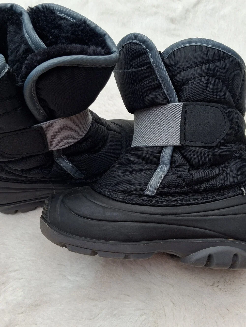 Kamik Black and Gray Kids Snow Boots with Hook-and-Loop Strap Size 7 Toddler